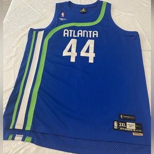 NBA Reebok Atlanta Hawks Pete Maravich Pistol 44  pre-owned